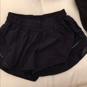Lululemon hotty hot short